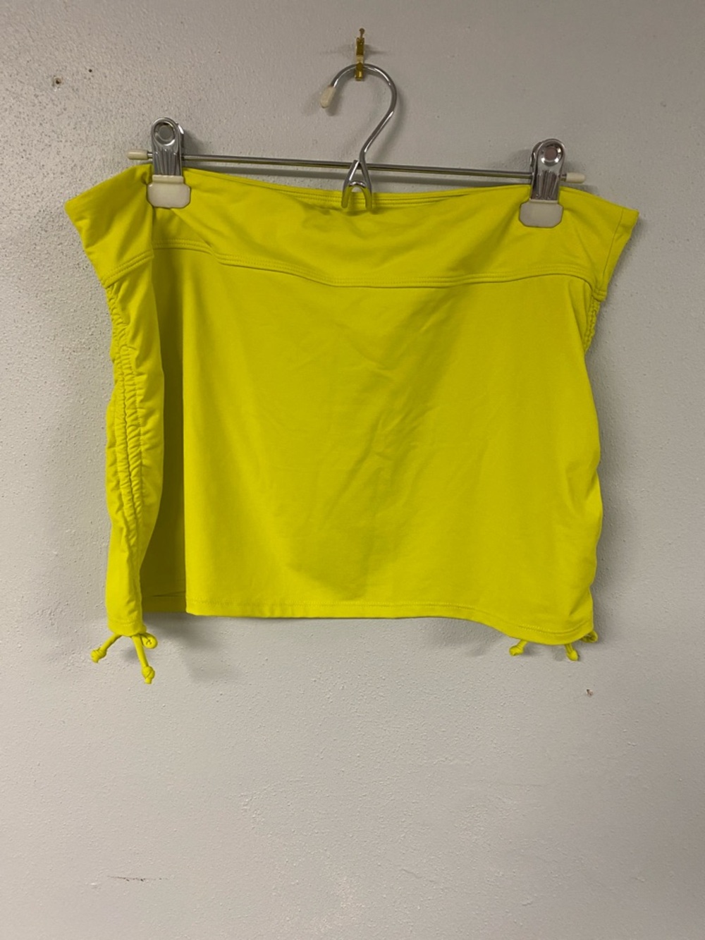 Athleta Neon Yellow Skirt size L